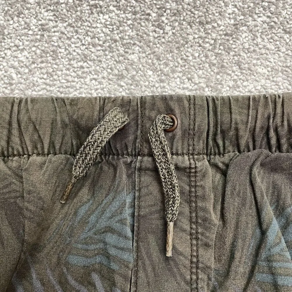 Old Navy Jogger Shorts Boys Large Green Floral Camouflage Cotton Casual Outdoor
